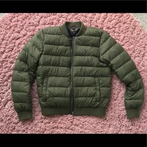 NWOT Olive Tommy Hilfiger puffy jacket